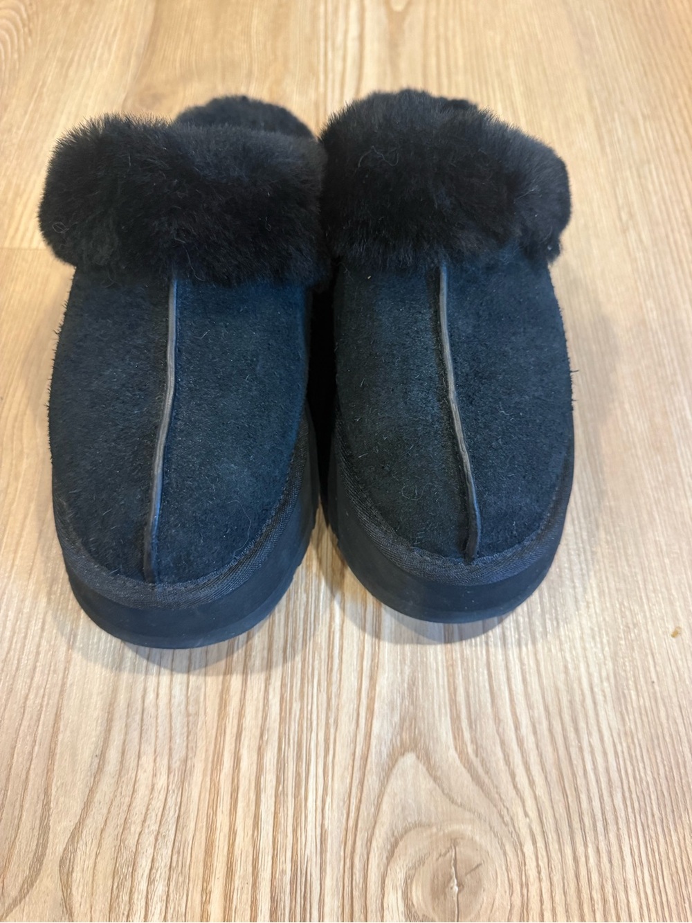 Women’s Black UGG Fleece-Lined Slip-On Slippers